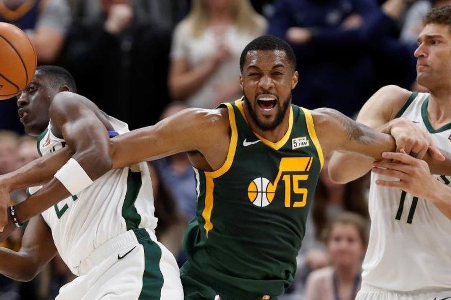 问鼎国际-犹他爵士内部会议纪要流出——转会期调整名单，NBA常规赛使命明确，赛程密集仍需轮换的简单介绍