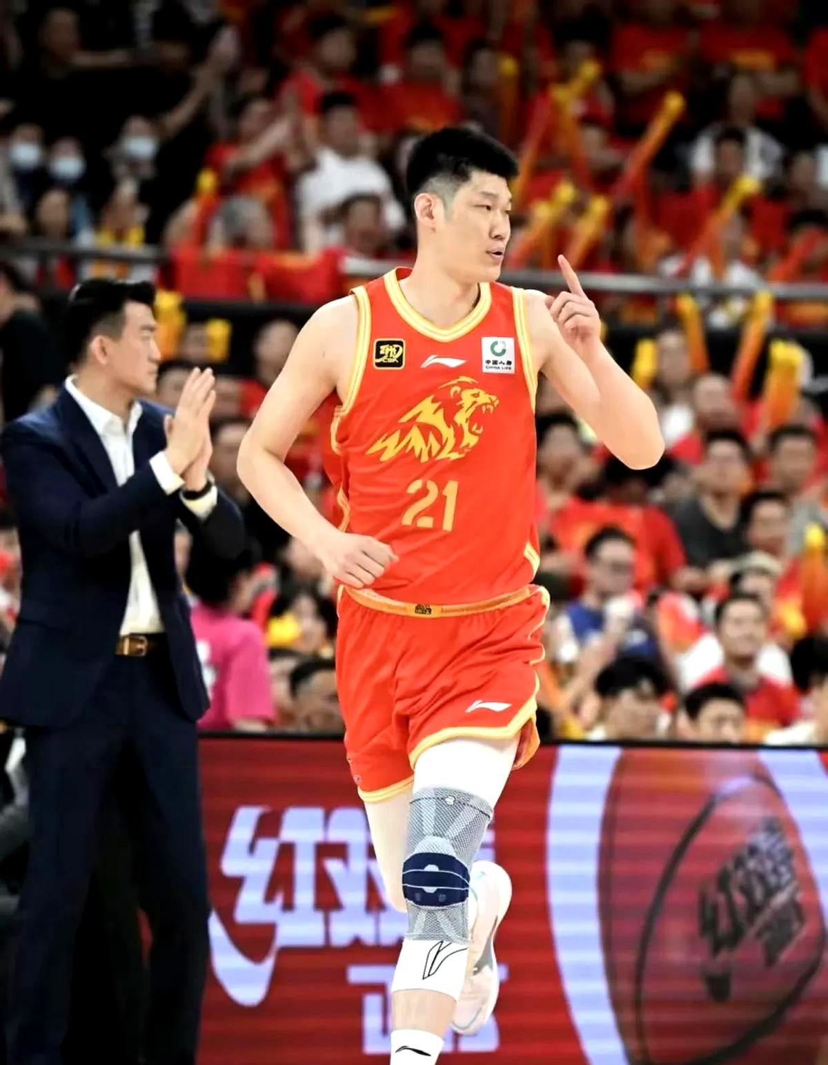 问鼎娱乐-包含底特律活塞迎CBA常规赛关键赛；今夜更衣室发声；目标明确；年轻球员得到机会的词条